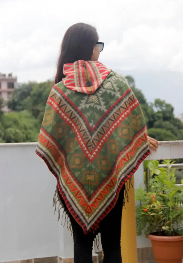 Geometric Pattern Woolen Poncho - Image 5